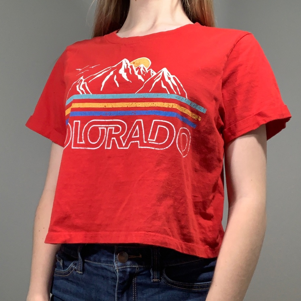 Bright red Colorado print tee